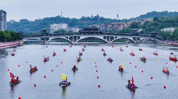 亿财配资 2025新津天府端午龙舟会圆满落幕，传统文化赋能文旅经济新活力