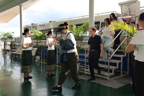 久联优配 深化澜湄合作, 共筑中老命运共同体——云南农业大学与金孔雀旅游集团赴老挝金三角经济特区考察交流